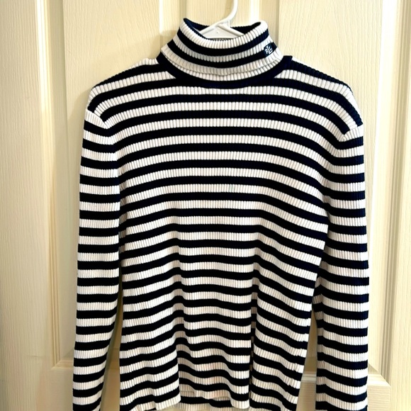 Lauren Ralph Lauren EUC Turtleneck - Picture 1 of 3